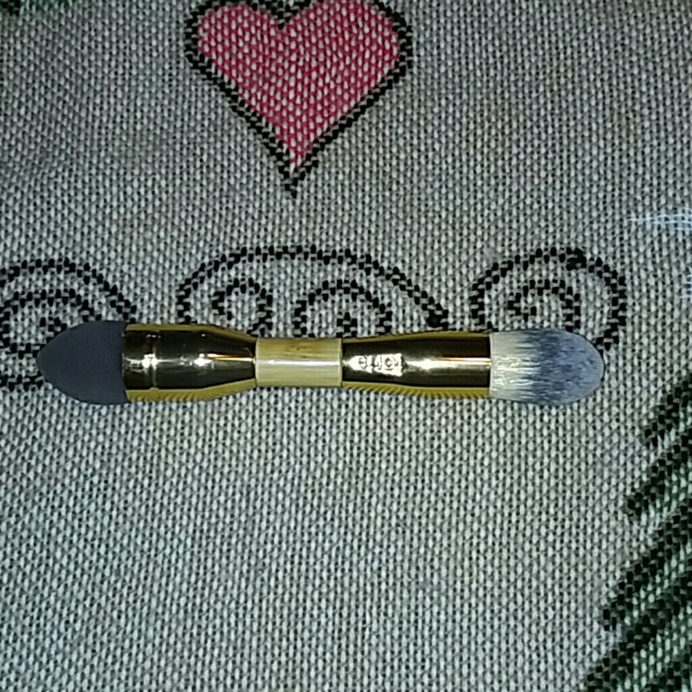 Tarte Foundation Brush